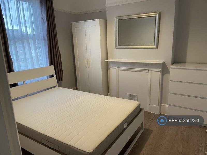 Main image of property: Kingswood Road, Goodmayes, IG3