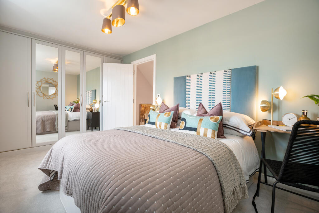 House in Desborough, North Northamptonshire - More
