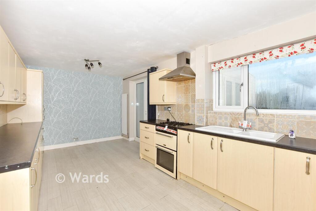 Gloucester Road, Maidstone, Kent photo 4
