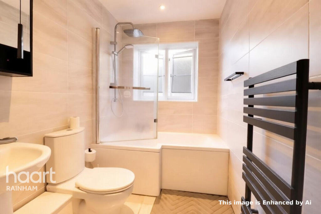 Apartment in Rainham, South Hornchurch - More