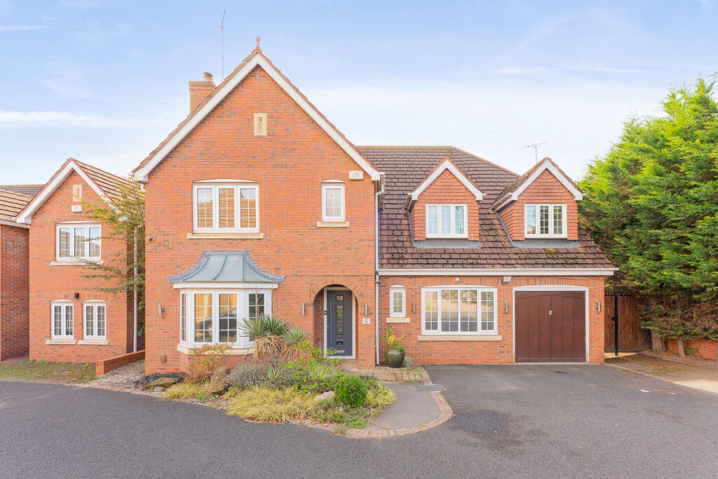 5-bed detached on Sandringham Close, Coventry, £725,000