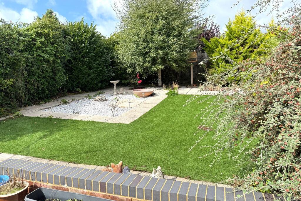 Osborne Road New Milton BH25 6AE photo 3