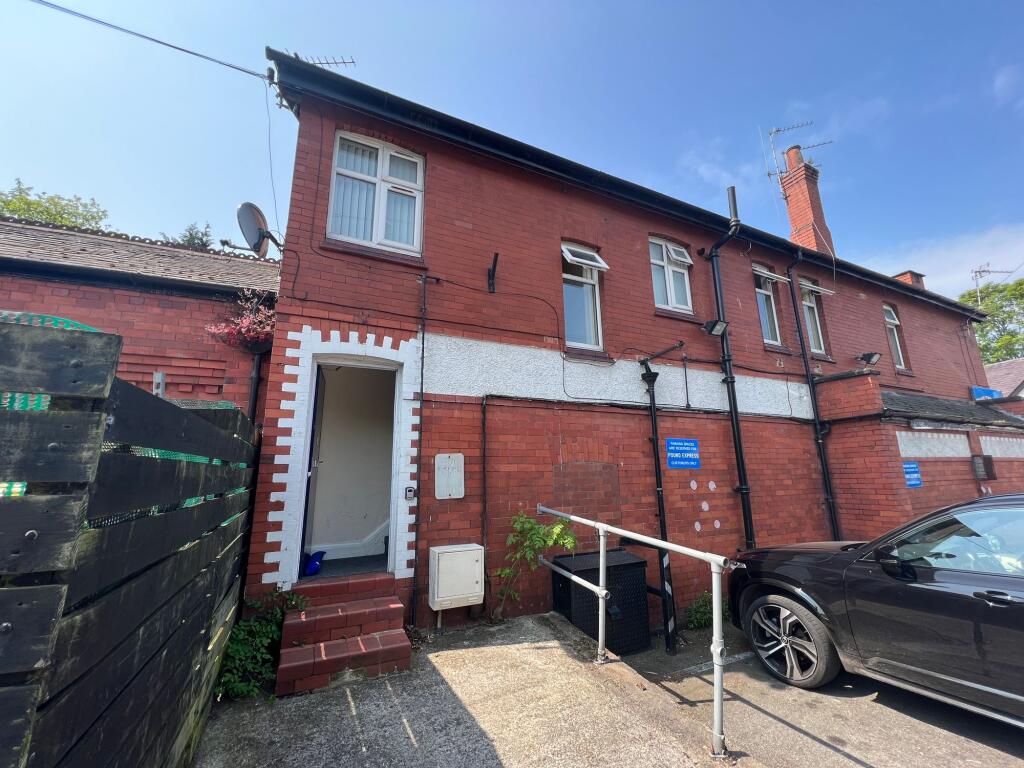 Main image of property: Oakwood Avenue, Gatley, SK8