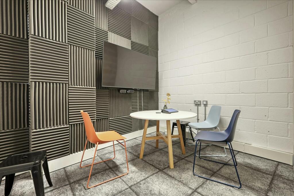 1st Floor - Meeting Room