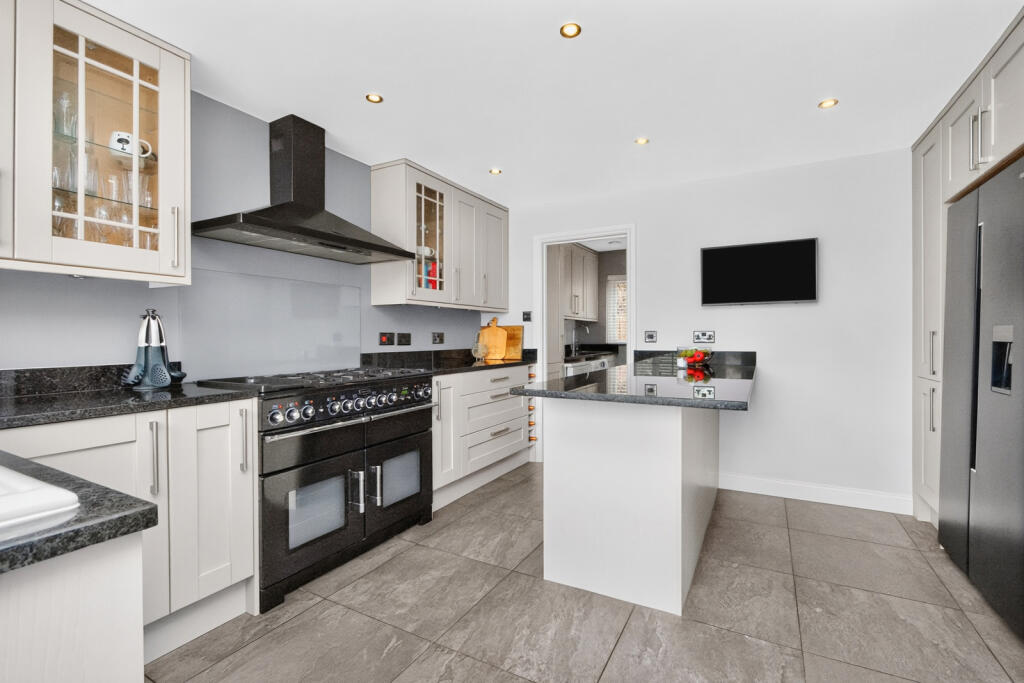 House in Chelmsford - View 2