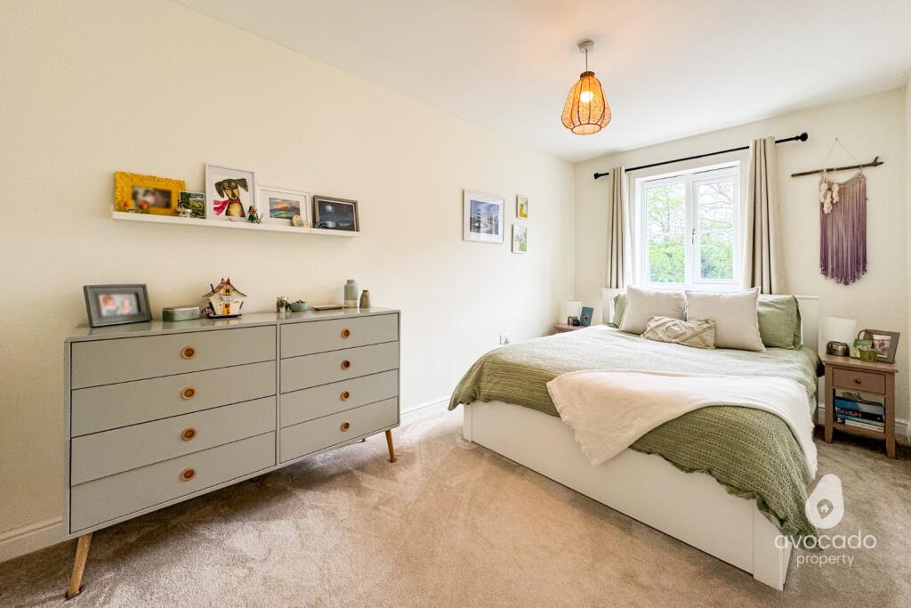 House in Arborfield - View 5