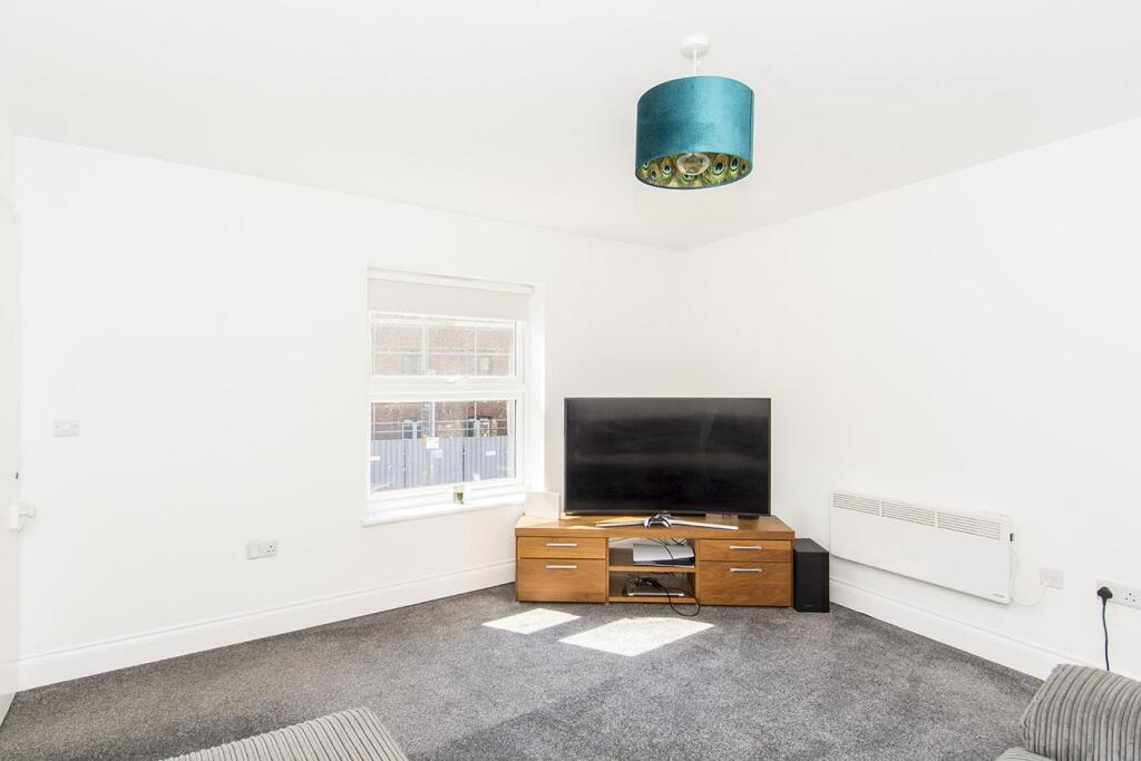 Apartment in Market Harborough - View 3