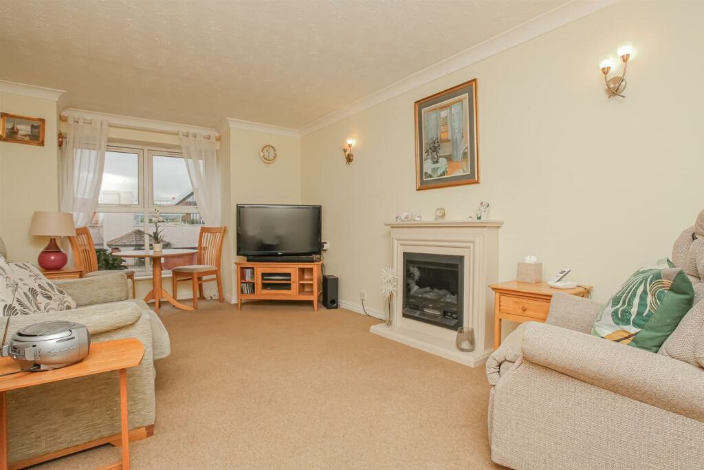 1-bed house on Chamberlaine Court, Spiceball Park Road, Banbury, £87,500