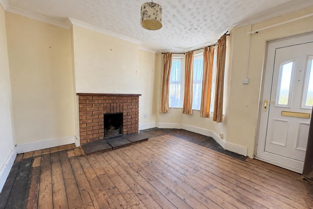 House in Eversholt, Witts End - View 4