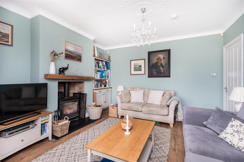 The Avenue, Loansdean, Morpeth, NE61 photo 4