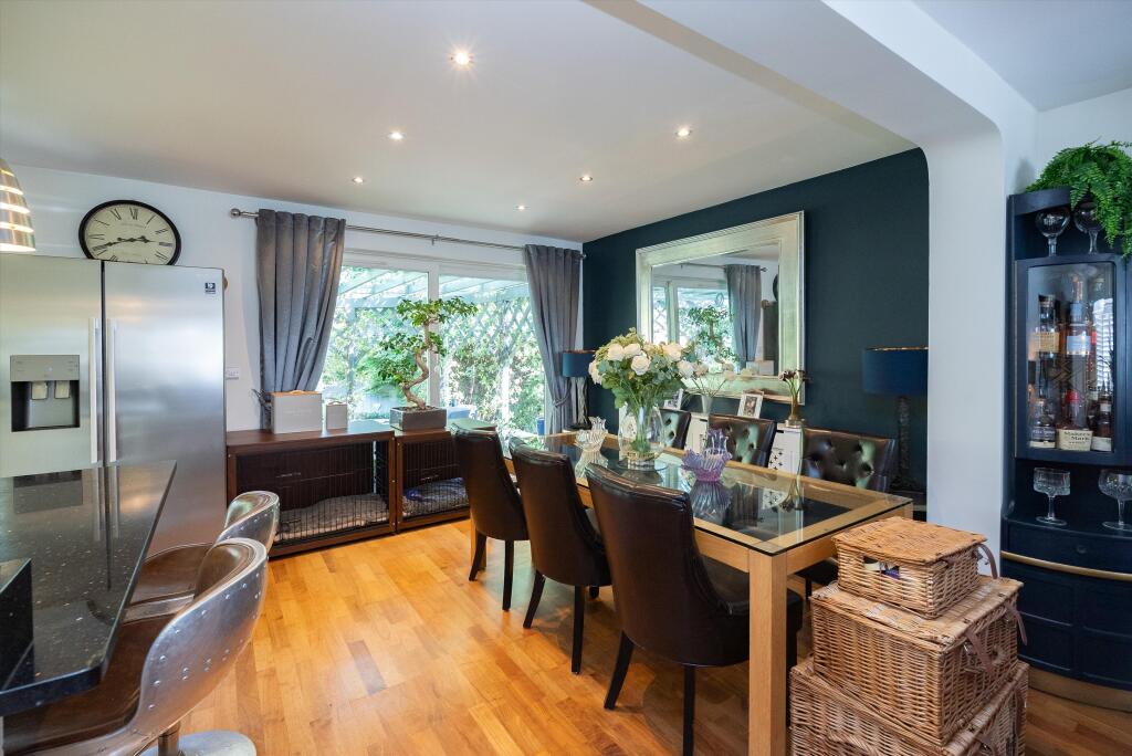 Heath Ridge Green, Cobham, Surrey, KT11 – pohled 6