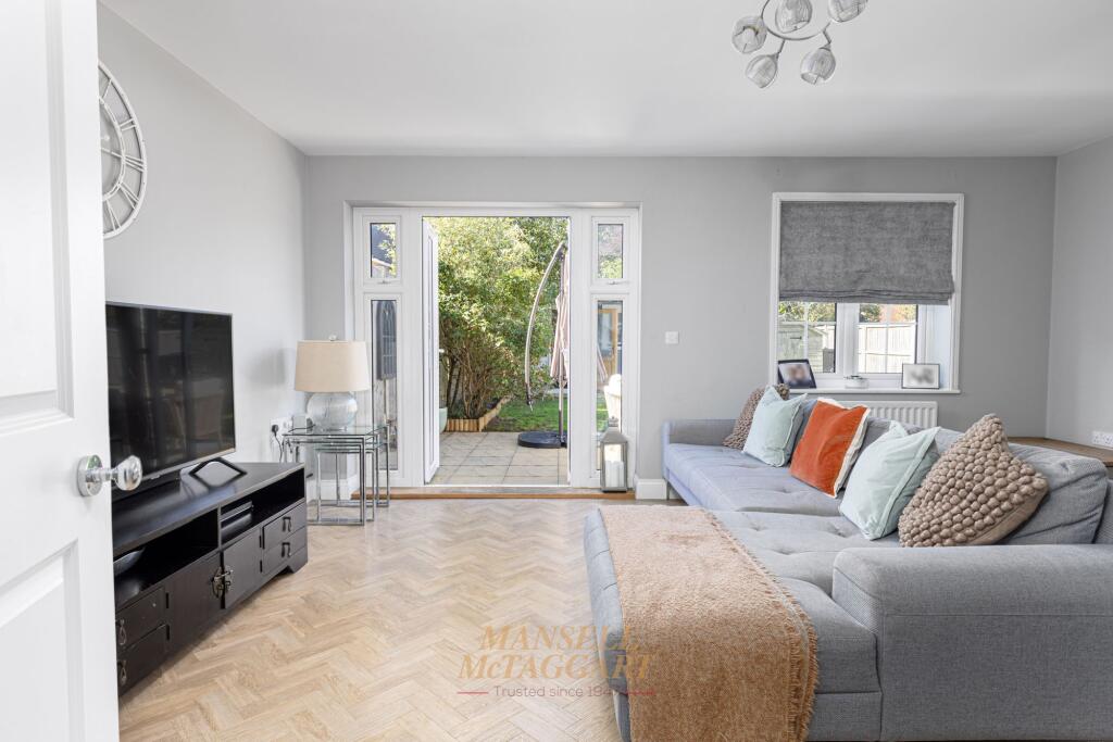 House in Redhill - View 5