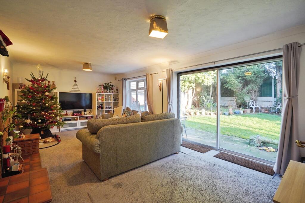 Fosbrooke Close, Ravenstone, Coalville, Leicestershire, LE67 photo 3