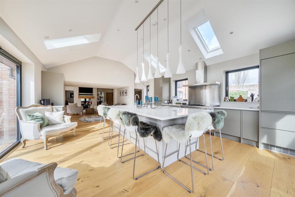 Prescott House, Prescott Road, Baschurch, Shrewsbury, SY4 2DR photo 3
