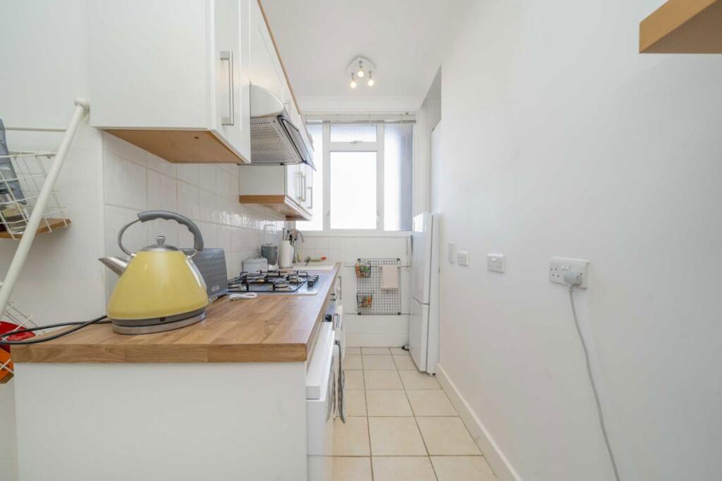 Apartment in London, St. John's Wood - View 4