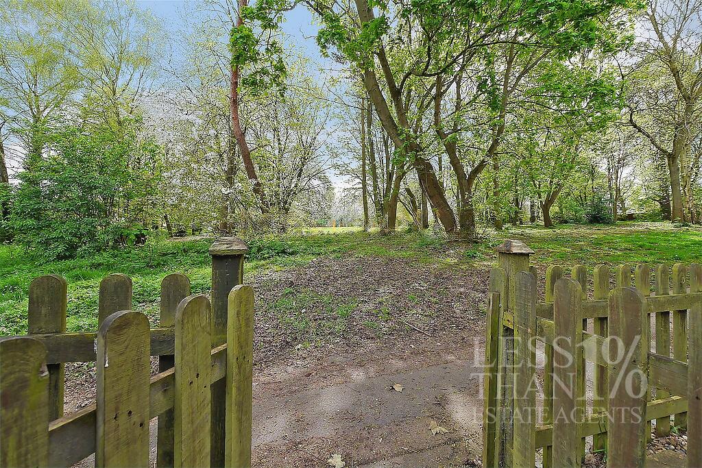 Main image of property: PITSTONE ROAD - NN4