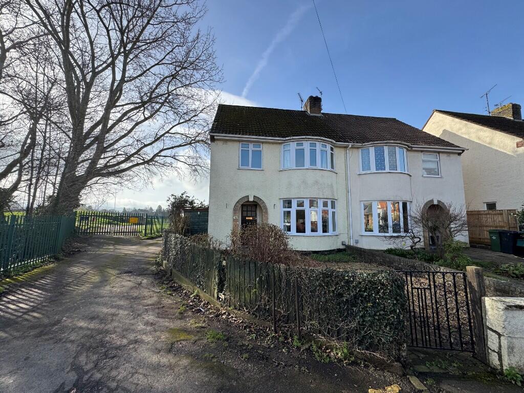 3-bed semi-detached on Holway Road, Taunton, Somerset, TA1, £330,000