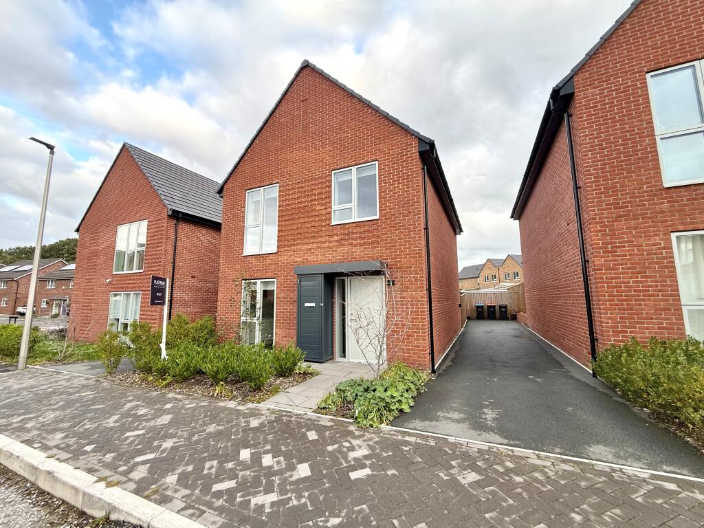 Main image of property: Crossland Gardens, Ellesmere Port, Cheshire West And Chester