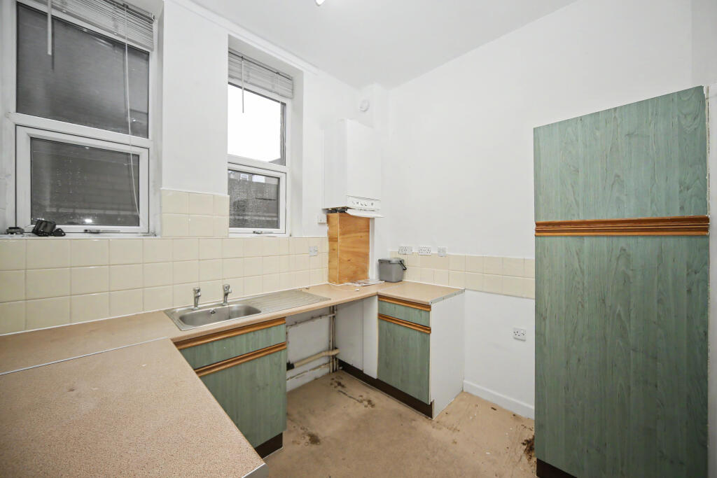 Apartment in Preston - More