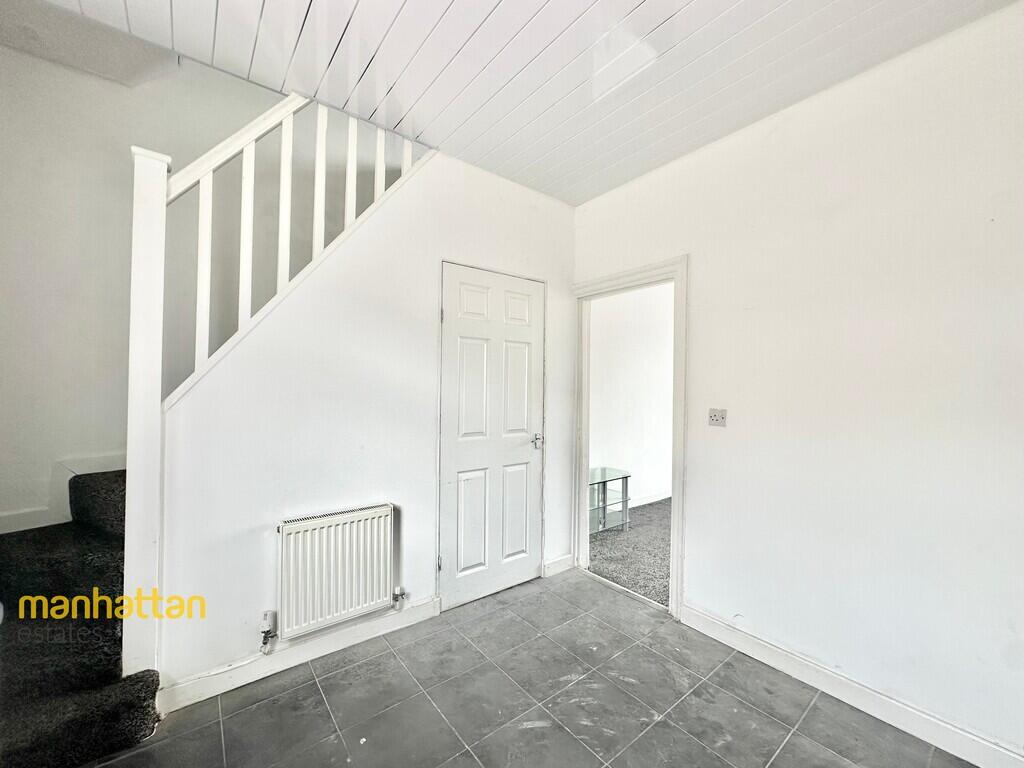 House in Bolton, Brownlow Fold, Halliwell - View 5