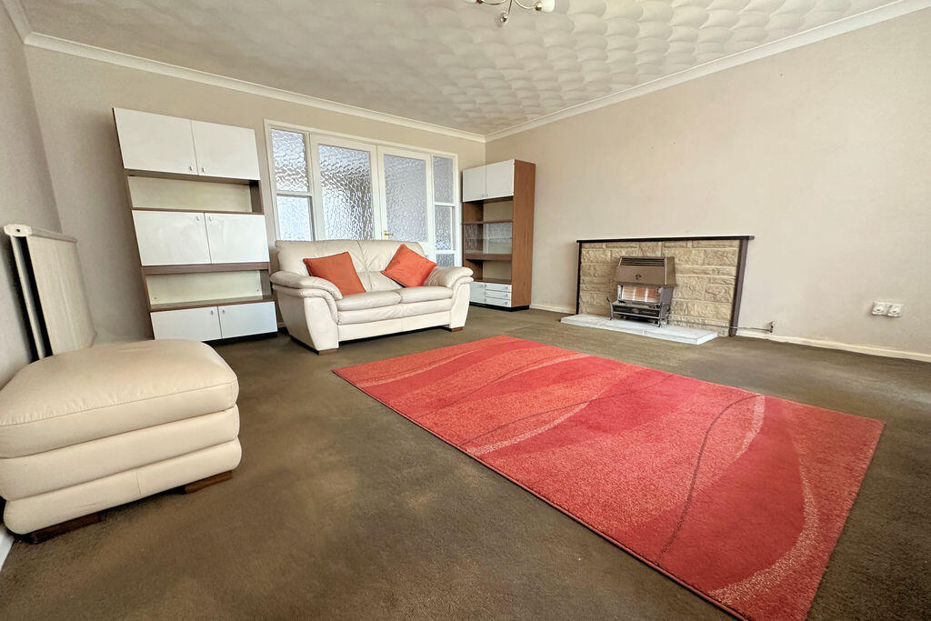 House in Fareham, Hampshire - More