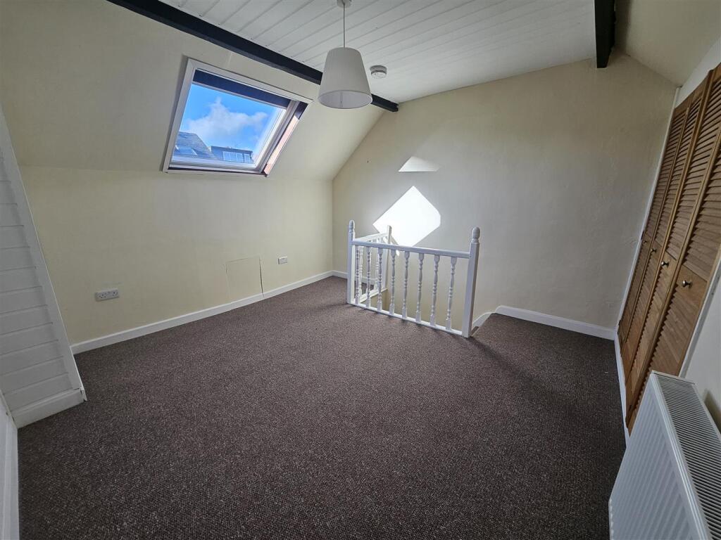 House in Sheffield - View 5