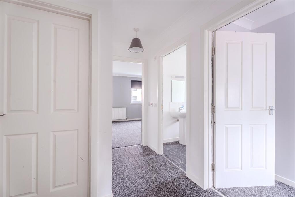 Apartment in Motherwell - View 4