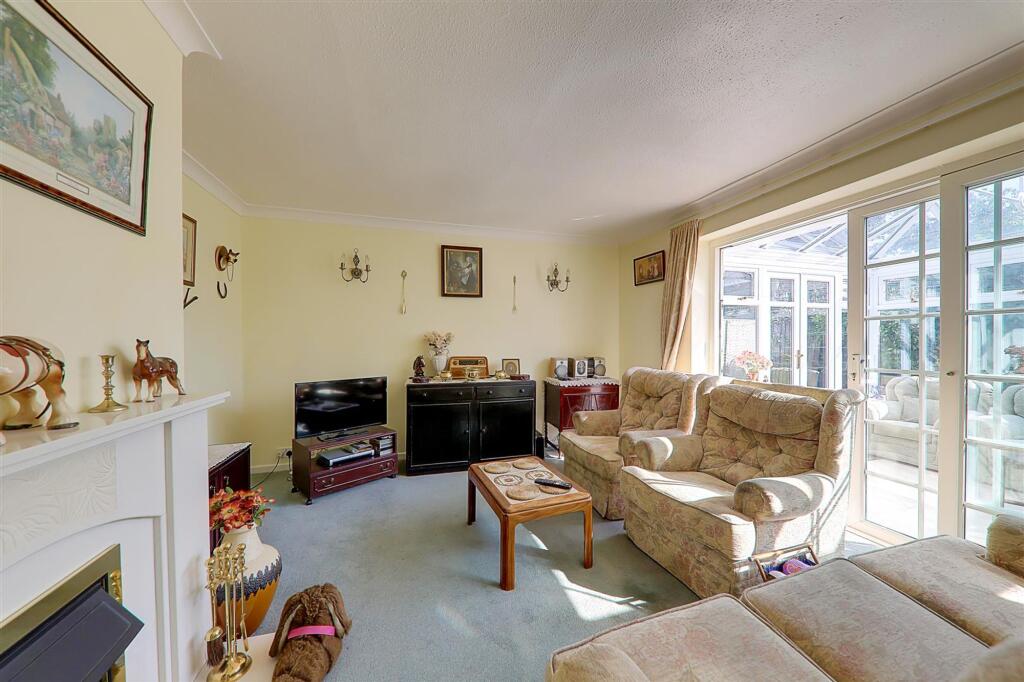 House in Worthing, West Sussex - View 3