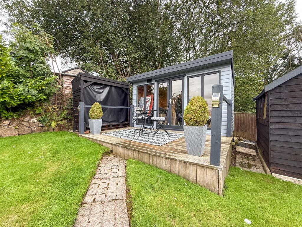Thames Drive, Biddulph, Stoke-On-Trent photo 5