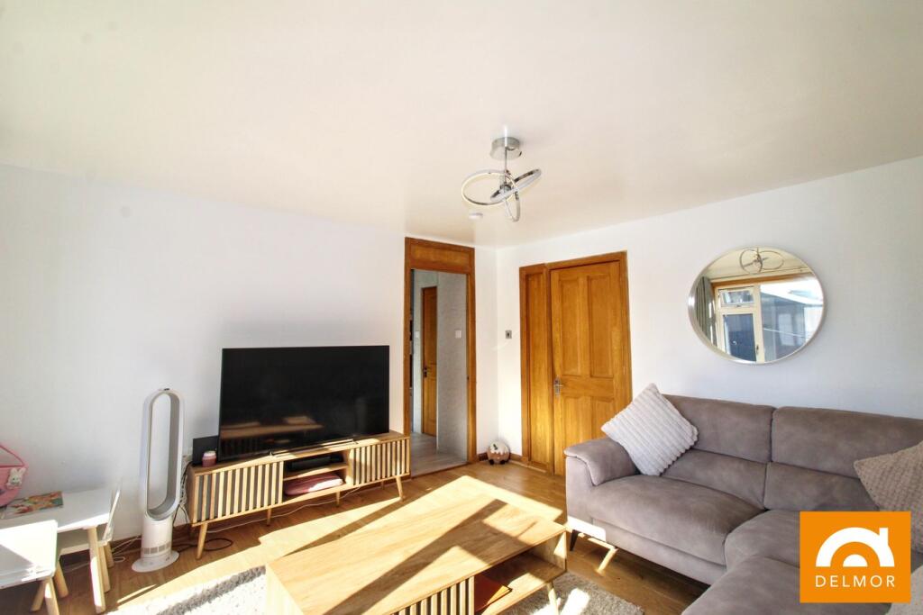 House in Kirkcaldy, Fife - View 5