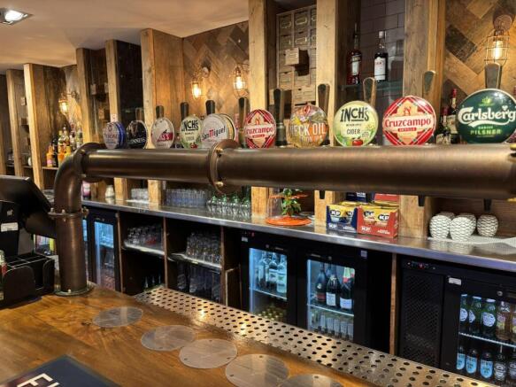 Bar.jpg