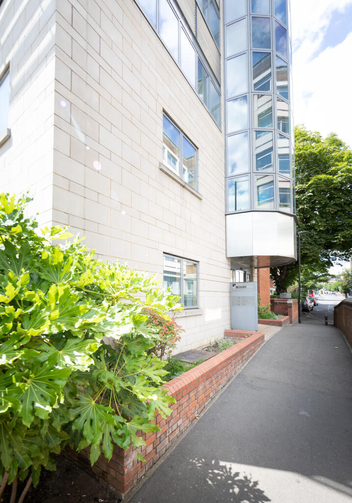 The Courtyard - SW19