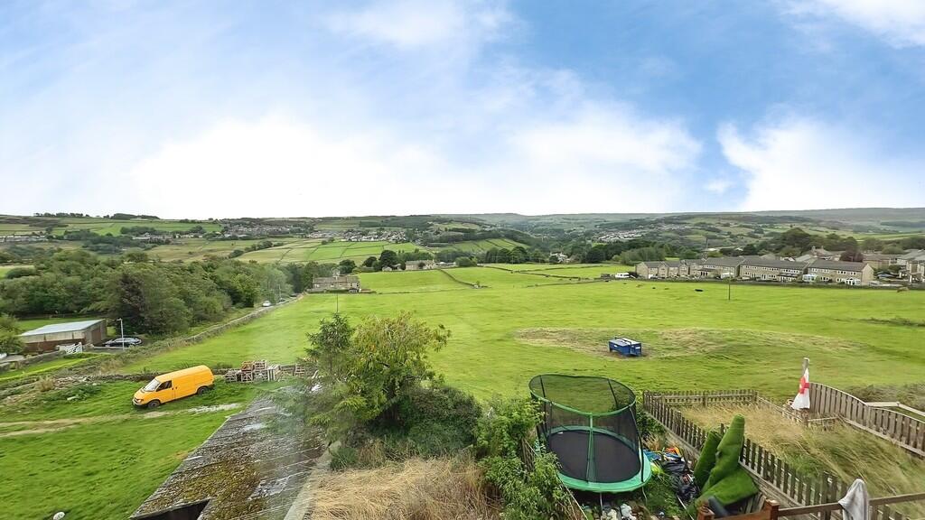 House in Bradford - View 2