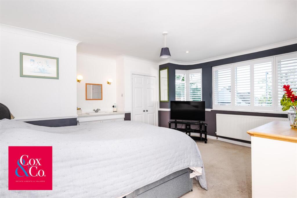 House in Hove, West Blatchington - More