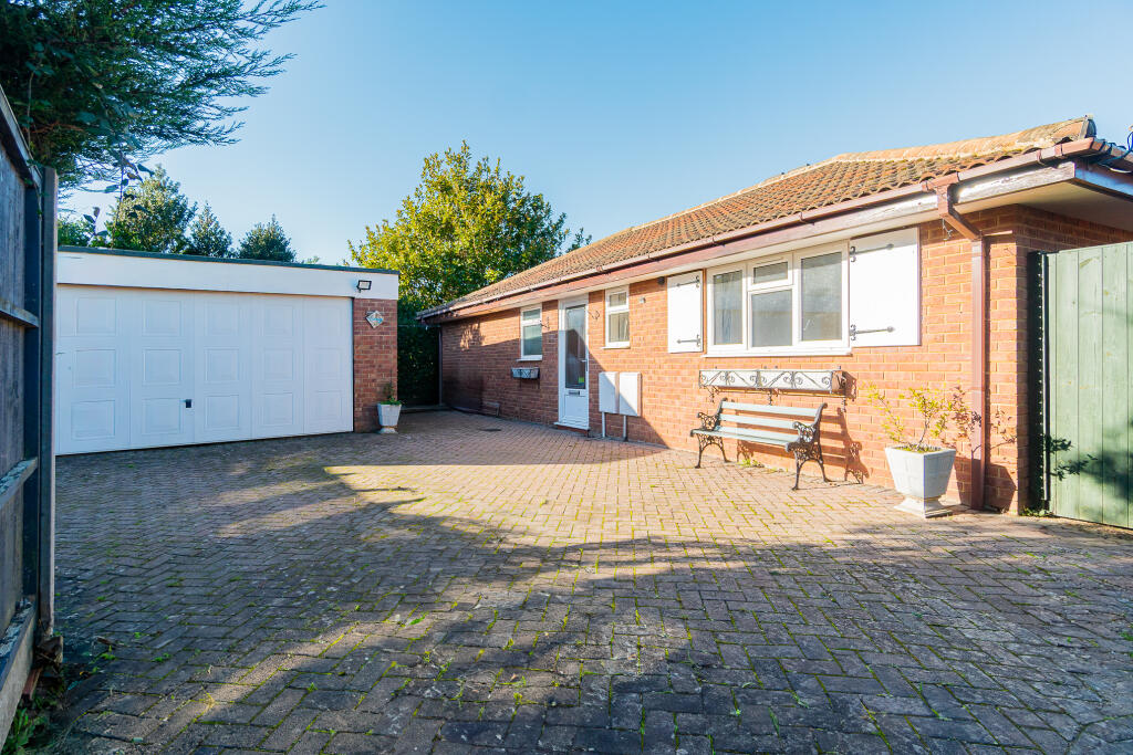 Main image of property: EXBURY ROAD   BLACKFIELD   UNFURNISHED