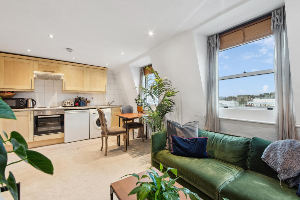Apartment in London, Royal Borough of Kensington and Chelsea - View 3