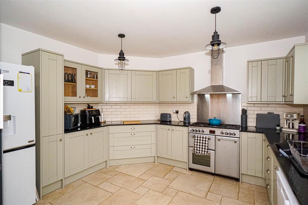 House in Tonbridge - View 4