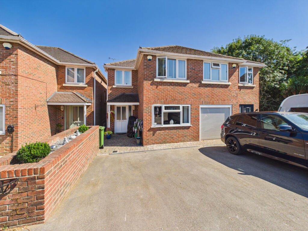 Main image of property: Yardley Road, Hedge End, SO30