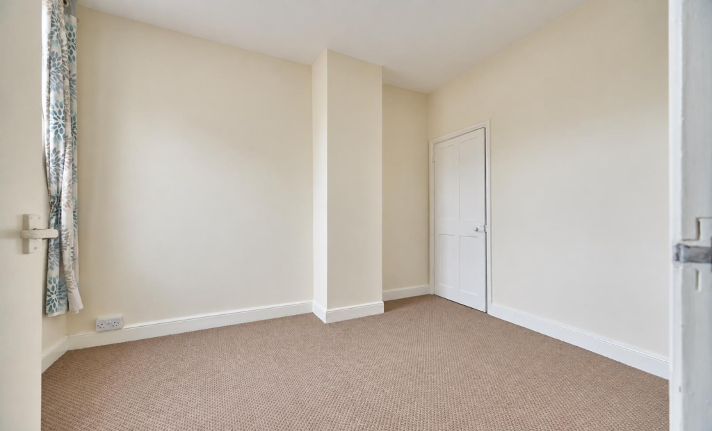 House in Leicester - More