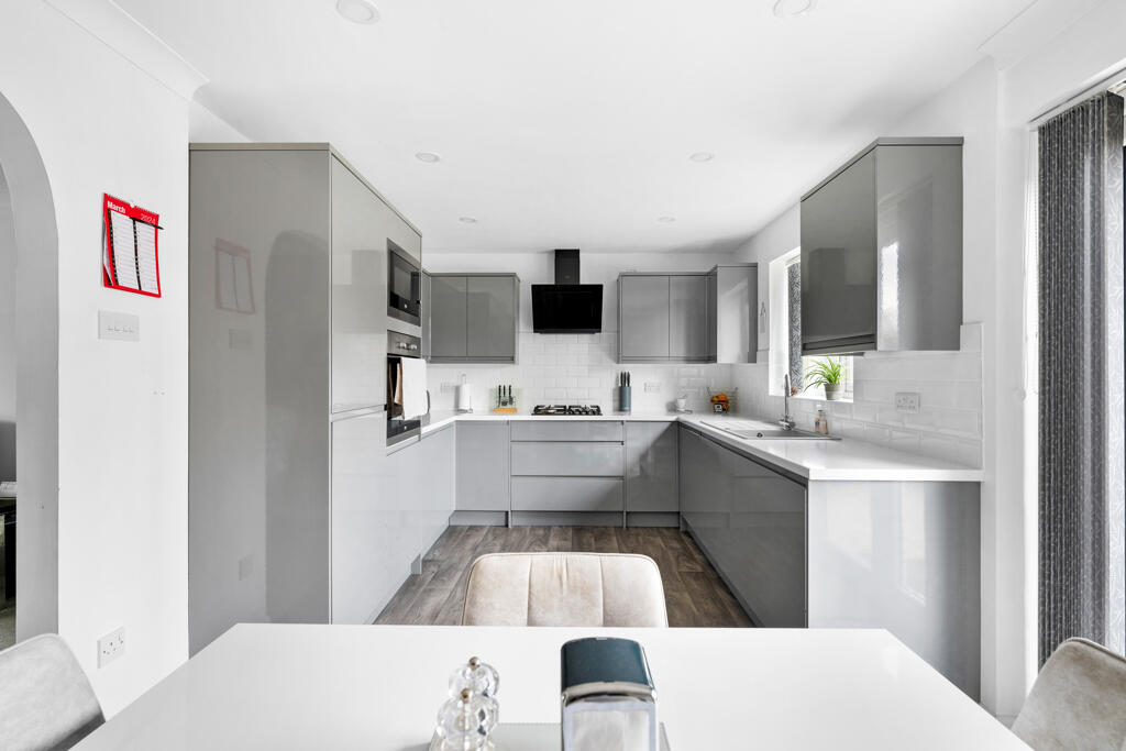 House in Lincoln, Lincolnshire - More