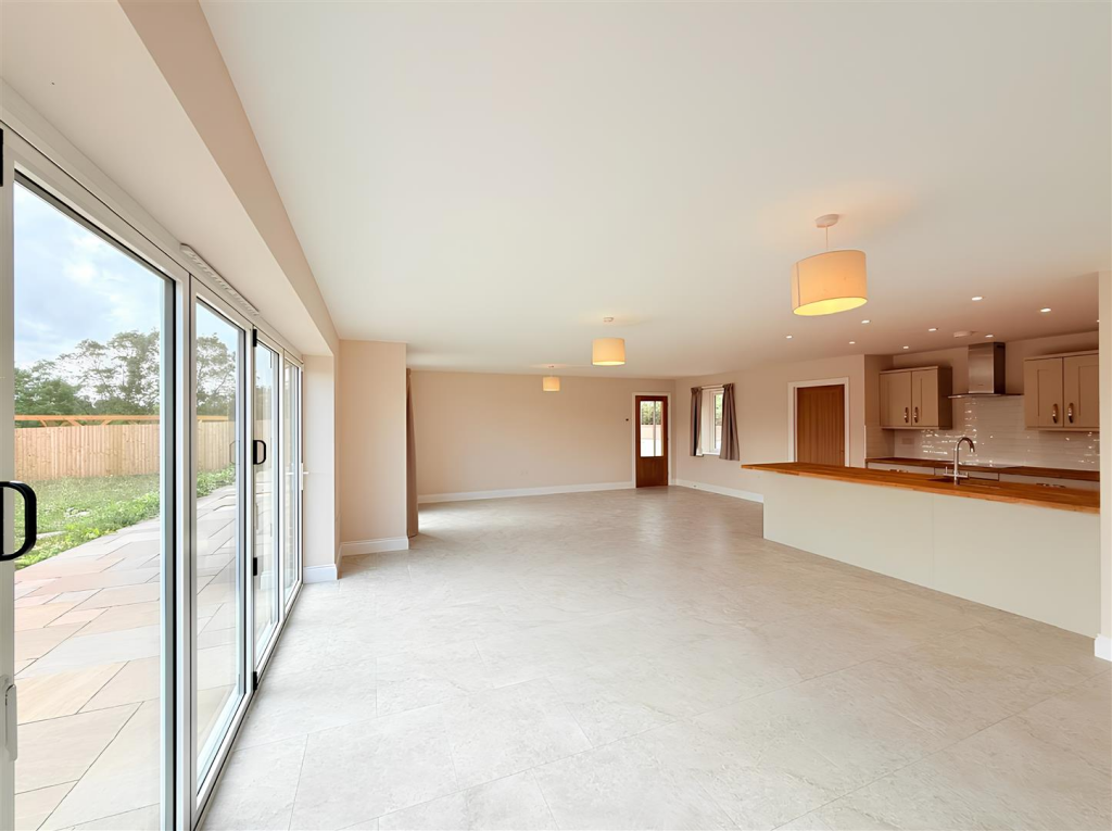 House in Shaftesbury, Dorset - View 5