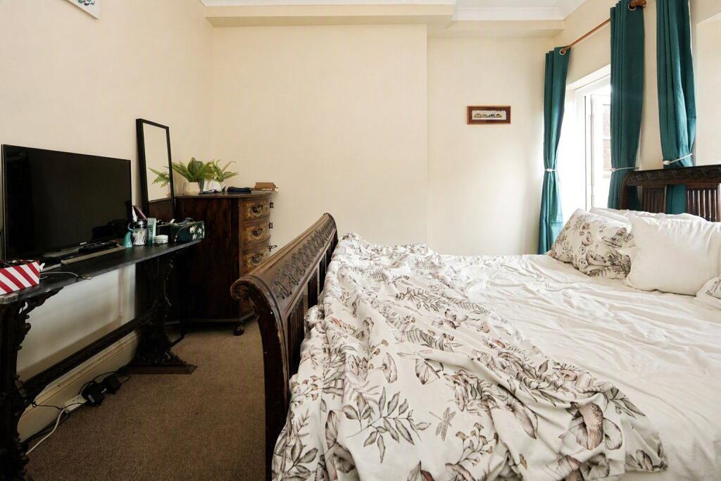 Apartment in Brighton - View 5