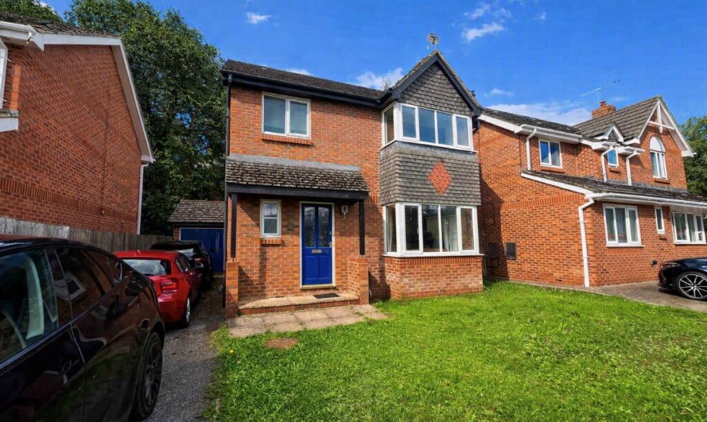 Hazelwood Drive, Verwood