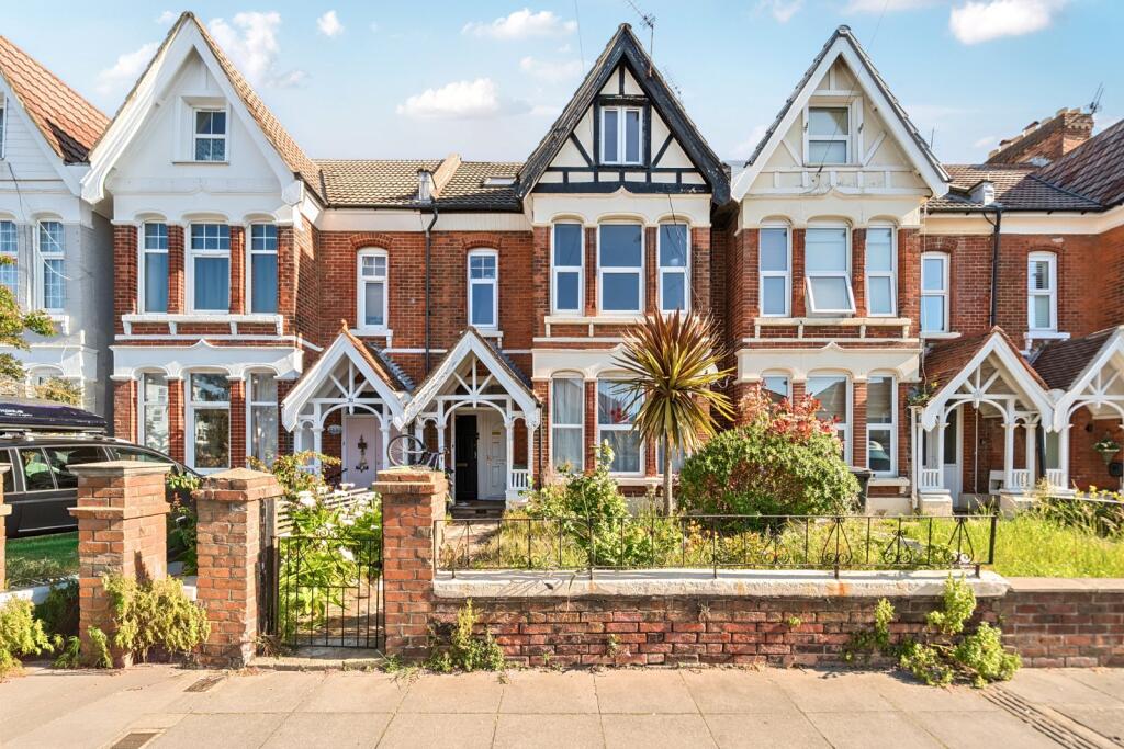 Main image of property: Goldsmith Avenue, Southsea, Hampshire, PO4