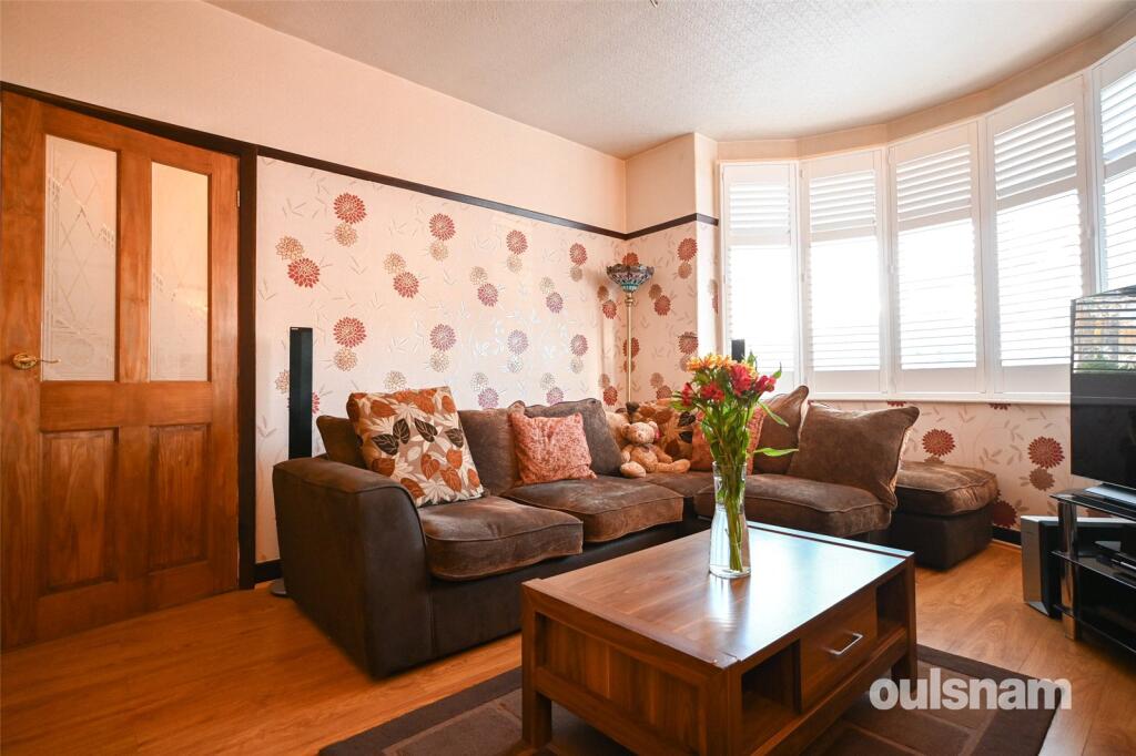 House in Sandwell, West Midlands - More