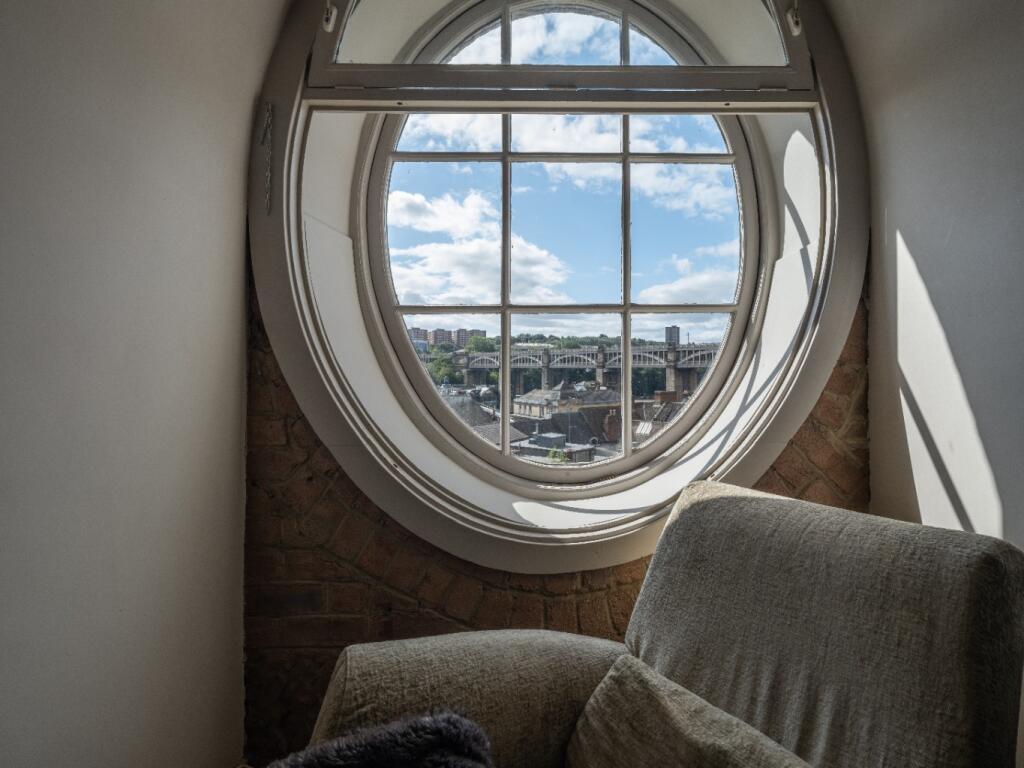 Apartment in Newcastle upon Tyne - More