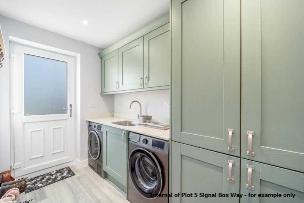 House in East Lindsey, Louth - More