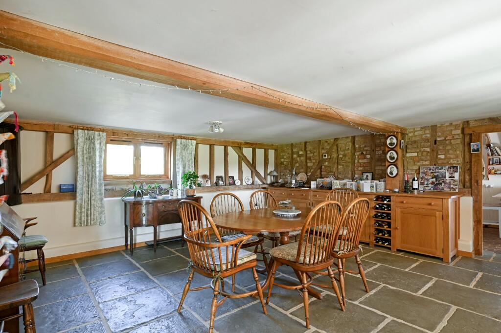 Susans Hill, Woodchurch, Ashford, Kent, TN26 photo 3