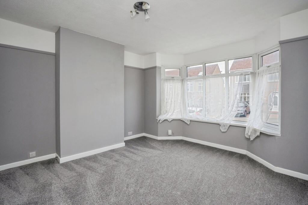 House in Fareham, Hampshire - View 2