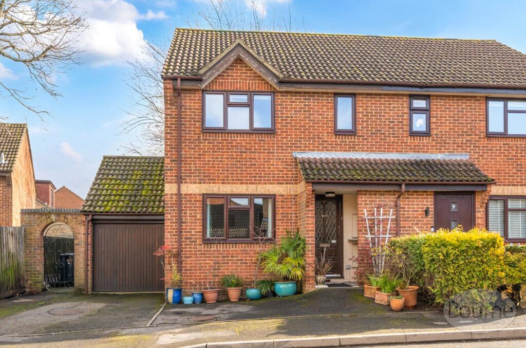 3-bed semi-detached on Tarragon Drive, Guildford, Surrey, GU2, £475,000